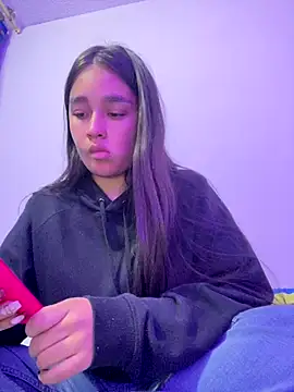 Iam samanthaaa online show from January 7, 2026, 3:42 am