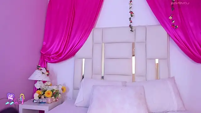 Silvanna-Casstro online show from April 10, 2026, 11:37 am