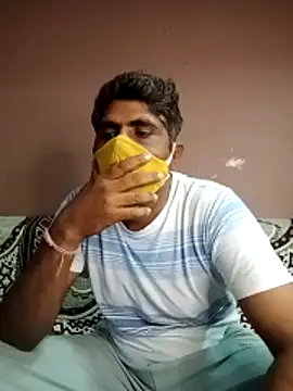 Snapshot of CHOUDHARY1985 chatting on June 1, 2026, 5:58 pm CHOUDHARY1985 online show from June 1, 2026, 5:58 pm