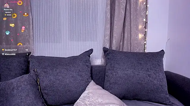 SweetViperr online show from February 3, 2026, 2:53 am