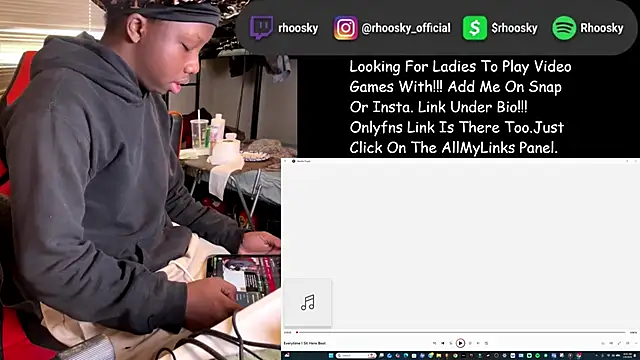 Snapshot of YourLittleBoyfriend chatting on January 9, 2026, 3:48 pm YourLittleBoyfriend online show from January 9, 2026, 3:48 pm