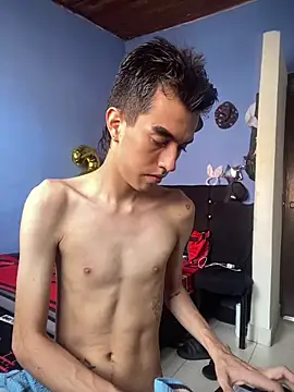 Juan Gomezz26 online show from March 2, 2026, 8:26 pm