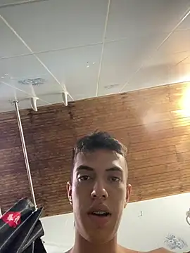 Juan Gomezz26 online show from April 13, 2026, 9:53 pm