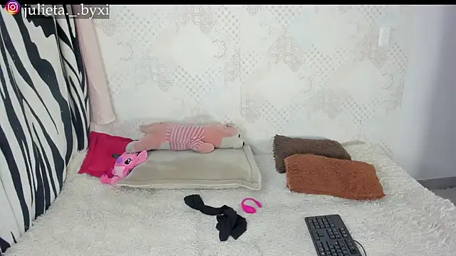  imdorothy online show from February 3, 2026, 9:09 pm