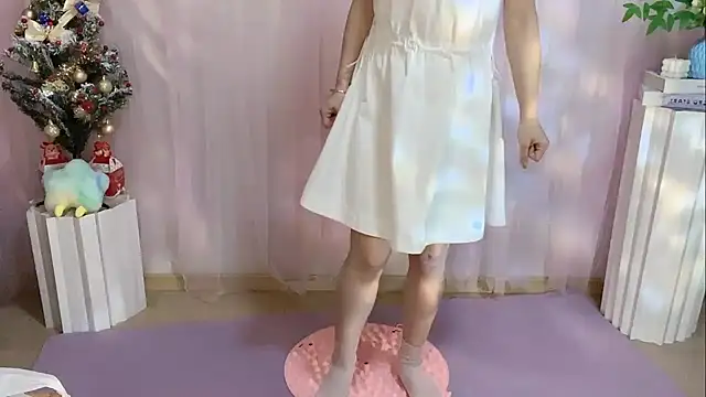 Pinkgirl520 online show from January 13, 2026, 2:11 pm