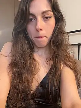 YourSlutQueen online show from February 26, 2026, 10:47 am