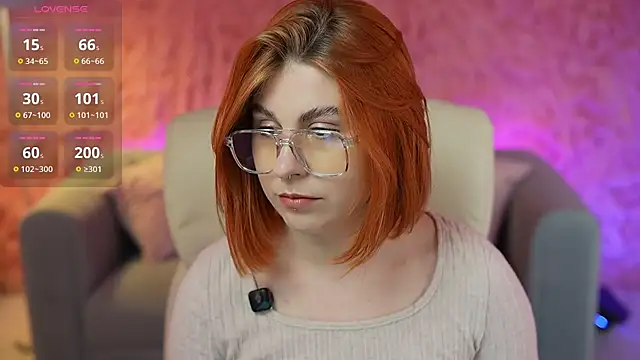 GingerPinky online show from June 28, 2026, 6:47 pm