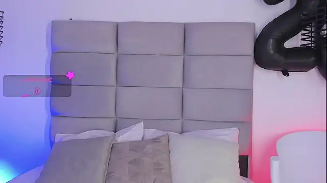 JoshClaarktt online show from April 9, 2026, 4:12 am