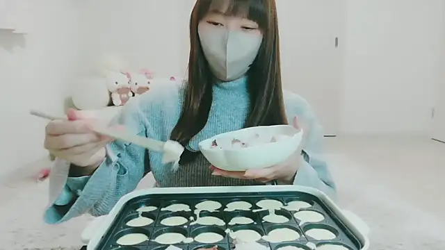 yuyuchan   online show from January 19, 2026, 11:58 am