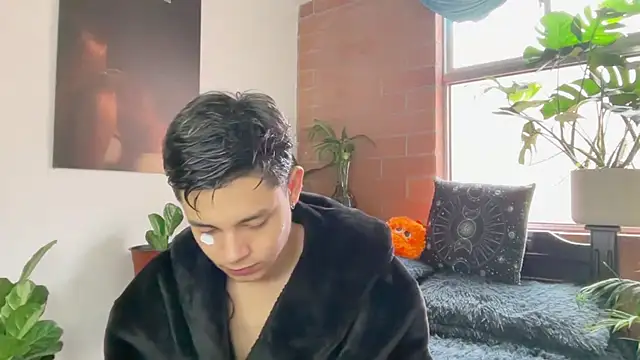 Snapshot of Andy_Belier23 chatting on February 19, 2026, 12:34 pm Andy Belier23 online show from February 19, 2026, 12:34 pm