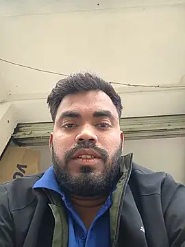 varshathakur56 online show from February 13, 2026, 11:28 am