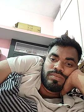 varshathakur56 online show from February 14, 2026, 4:04 pm