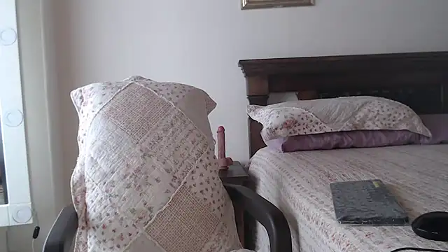 evelynsmithco online show from April 1, 2026, 3:09 pm