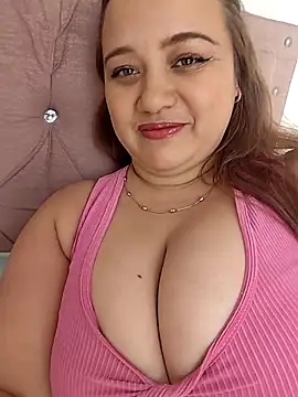 MMia 18 online show from December 14, 2025, 2:33 pm