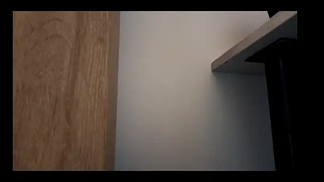 vickvalencia2 online show from February 20, 2026, 2:28 pm