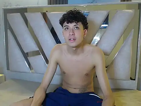 bonnieandclydecf online show from December 18, 2025, 5:19 pm