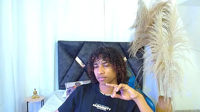 Snapshot of angelll18_ chatting on February 13, 2026, 8:49 pm angelll18 online show from February 13, 2026, 8:49 pm