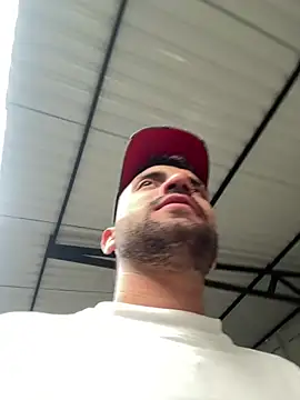 jamess 0 online show from April 12, 2026, 10:26 pm