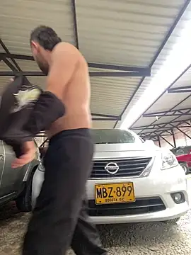 jamess 0 online show from April 19, 2026, 9:39 pm