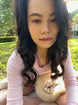 ella-ys online show from January 9, 2026, 7:44 am