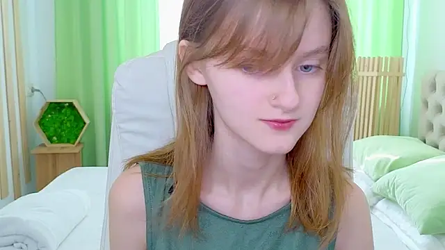 Miss Alisa  online show from March 1, 2026, 1:02 pm