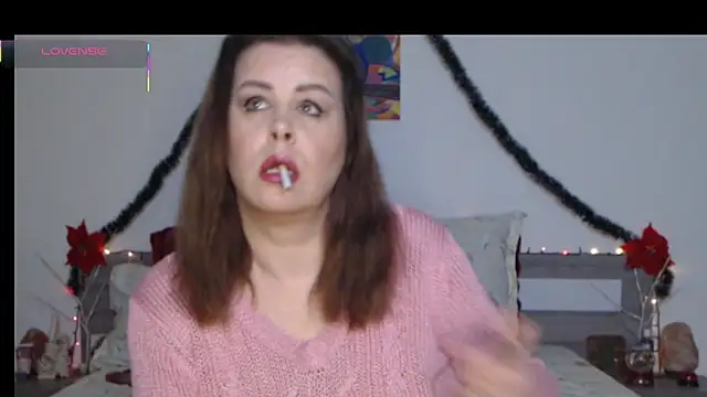  Mmmoonlight  online show from December 21, 2025, 5:47 am