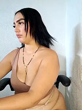 Snapshot of Mia_em chatting on February 7, 2026, 7:06 pm Mia em online show from February 7, 2026, 7:06 pm