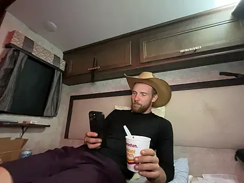 Snapshot of SparkledExtern chatting on February 6, 2026, 3:22 am SparkledExtern online show from February 6, 2026, 3:22 am