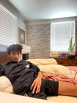 jhaycobXgarcia online show from December 15, 2025, 12:26 am