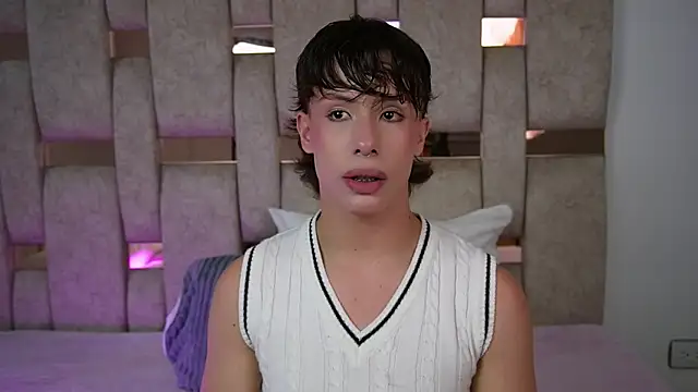  SweetyAngel  online show from December 16, 2025, 9:09 pm