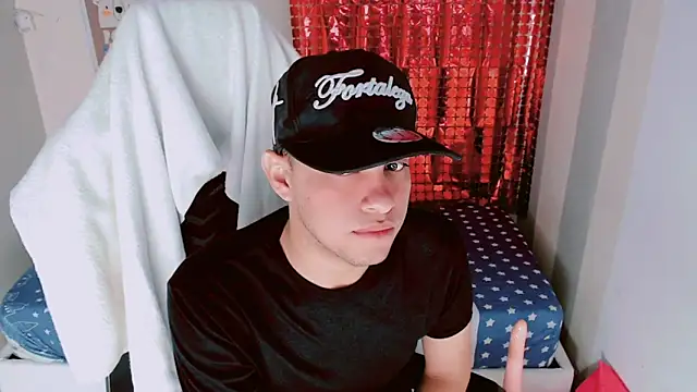 Luky twink online show from January 7, 2026, 8:22 pm