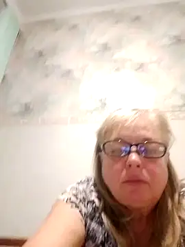 LinaLight88 online show from December 17, 2025, 8:59 pm