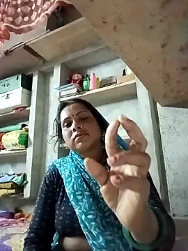 Shreya pandit online show from March 12, 2026, 6:14 pm