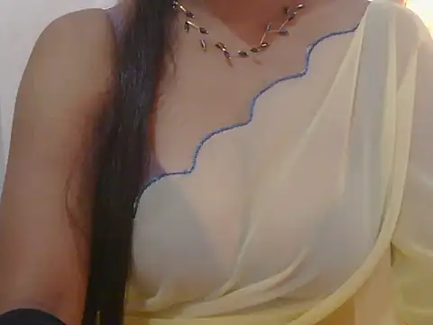 Snapshot of its_me_love9951 chatting on April 4, 2026, 9:18 am its me love9951 online show from April 4, 2026, 9:18 am