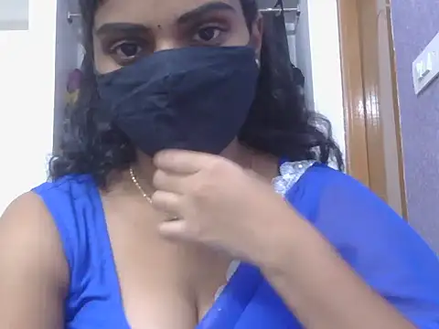 Snapshot of its_me_love9951 chatting on May 23, 2026, 8:46 pm its me love9951 online show from May 23, 2026, 8:46 pm