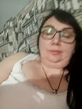 Snapshot of MariSwan222 chatting on June 18, 2026, 8:35 pm MariSwan222 online show from June 18, 2026, 8:35 pm
