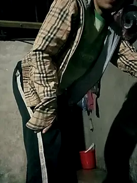 Andrea-688 online show from December 15, 2025, 9:52 pm