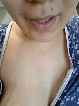 Emilyhomegirl1 online show from January 13, 2026, 3:06 pm