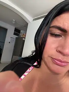 sophie-honey online show from February 13, 2026, 3:08 pm