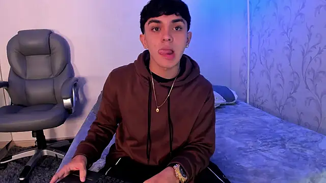  TaylorBlack online show from January 9, 2026, 11:35 am