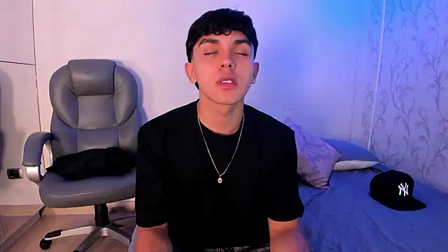  TaylorBlack online show from February 12, 2026, 11:38 am