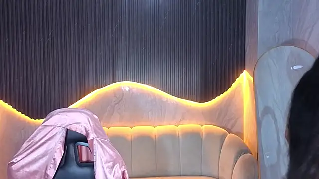 Tifany Tx online show from March 26, 2026, 12:44 pm