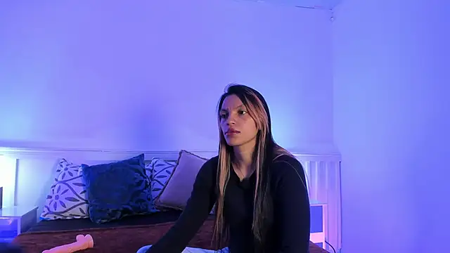 Snapshot of Ishtar_24 chatting on December 20, 2025, 11:17 am Ishtar 24 online show from December 20, 2025, 11:17 am