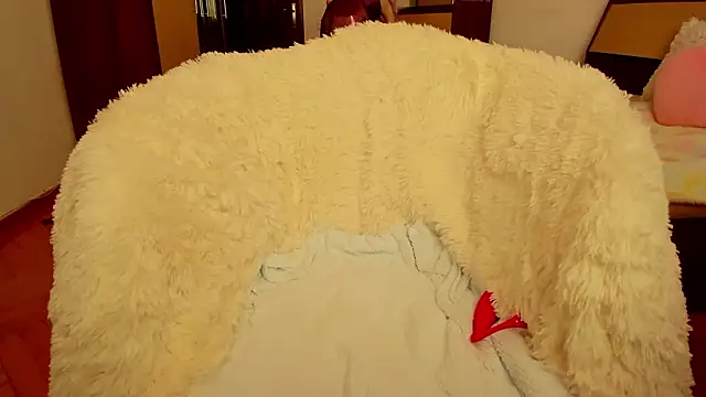 StrawberryEmma online show from February 21, 2026, 5:08 am