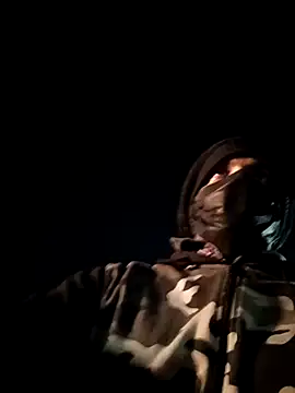 bnglrboy0886 online show from December 18, 2025, 5:41 pm