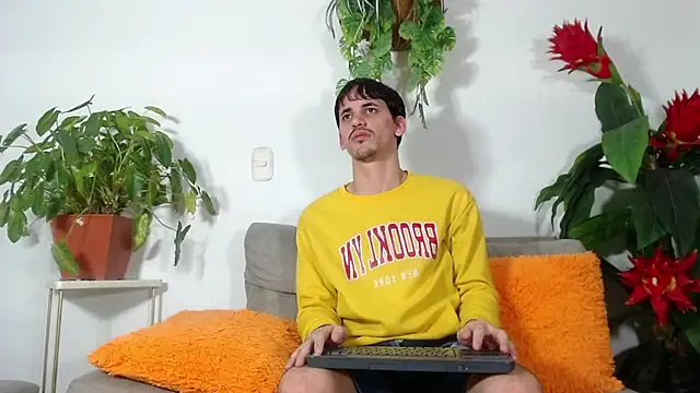 boy Dirty X online show from May 9, 2026, 5:23 am