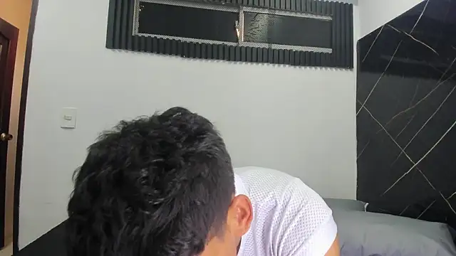 Emer santos online show from February 3, 2026, 7:52 pm