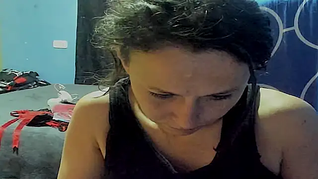 Snapshot of riquimona chatting on February 26, 2026, 6:29 pm riquimona online show from February 26, 2026, 6:29 pm