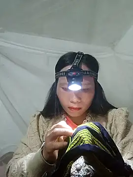 Lila-002 online show from December 18, 2025, 2:12 pm