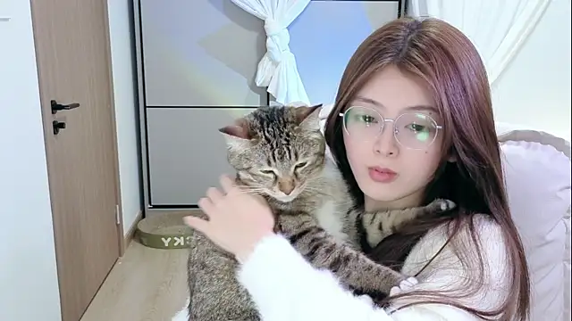 Koikoi    online show from March 25, 2026, 2:34 pm